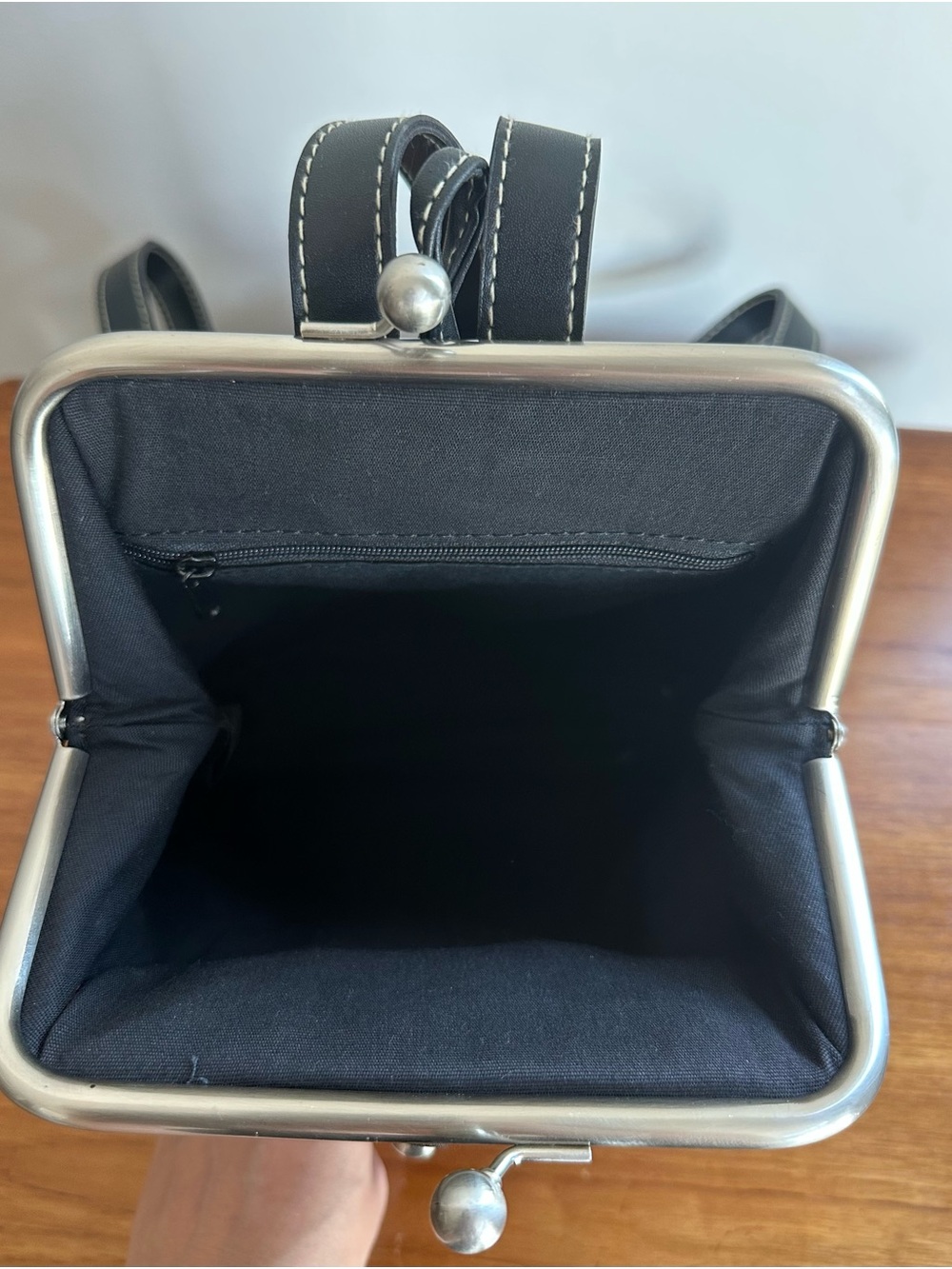 ESPRIT | VTG KISSLOCK SMALL BACKPACK / PURSE | BLACK FAUX LEATHER | EUC 90s Y2K - Picture 9 of 10